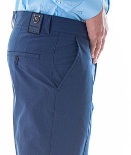 Ανδρικό μπλε παντελόνι με κόκκινο κουμπί