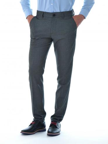 Ανδρικό εφαρμοστό παντελόνι μαύρο χρώμα από ανάγλυφο ύφασμα