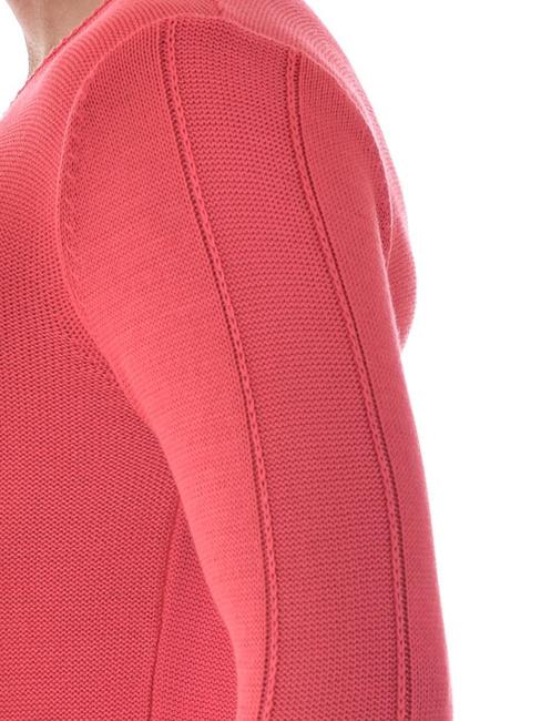 Ανδρικό απλό πουλόβερ με  λαιμόκοψη V με χρώμα καρπούζι