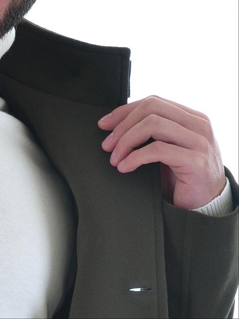 Ανδρικό παλτό χρώμα χακί με στρατιωτικό γιακά
