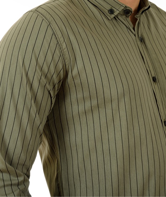 Ανδρικό πράσινο πουκάμισο με μαύρες ρίγες