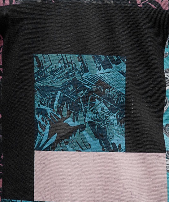 07 - Ανδρικό μαύρο μπλουζάκι με γιακά πολύχρωμα τροπικά σχέδια 