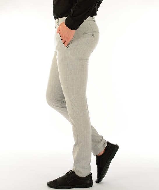 Ανδρικό γκρι παντελόνι με λεπτές άσπρες ρίγες