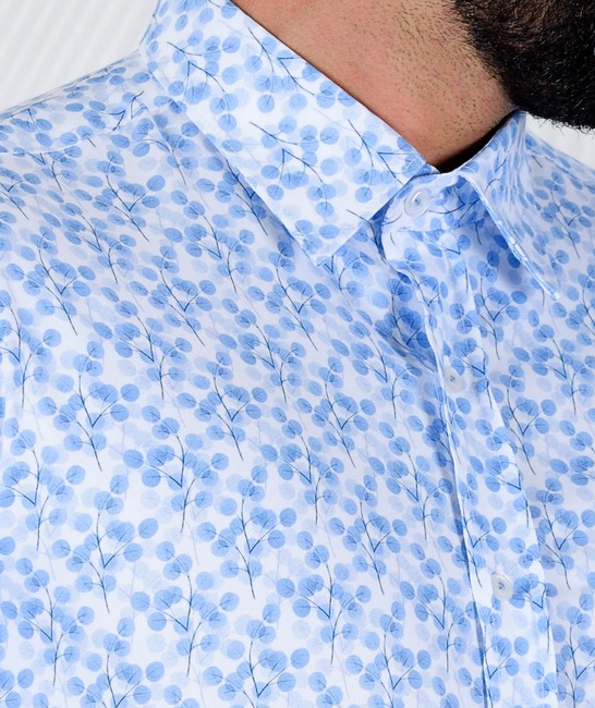 Ανδρικό λευκό πουκάμισο με μπλε κλαδάκια 