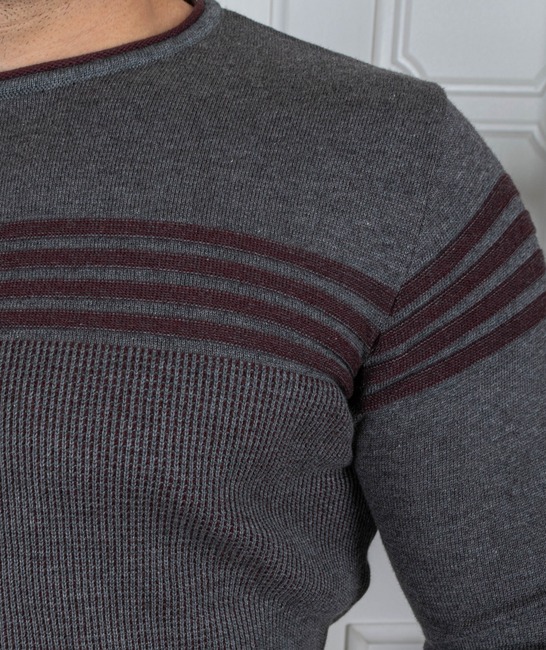 Ανδρικό πουλόβερ χρώμα σκούρο γκρι με οριζόντιες ρίγες