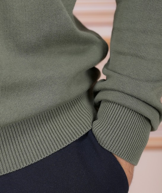 Ανδρικό πουλόβερ με στρογγυλή λαιμόκοψη χρώμα πράσινο