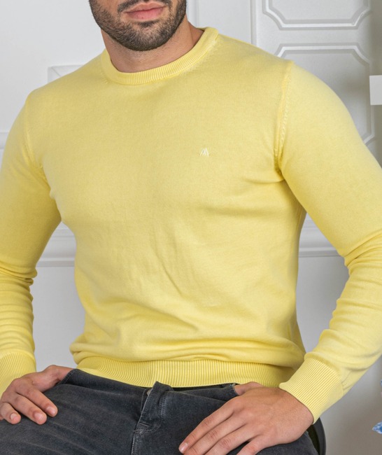 Ανδρικό πουλόβερ με στρογγυλή λαιμόκοψη κίτρινο χρώμα