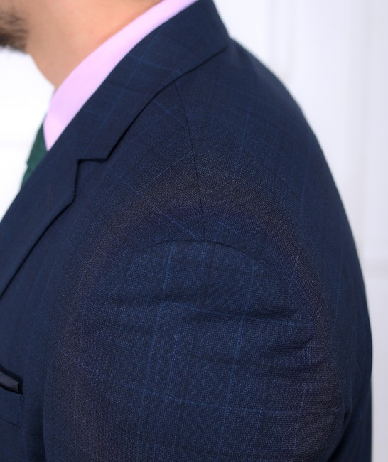 Ανδρικό καρό κοστούμι σε σκούρο μπλε κλασική γραμμή 