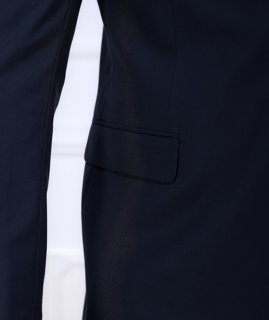 Κλασικό ανδρικό κοστούμι σε σκούρο μπλε χρώμα