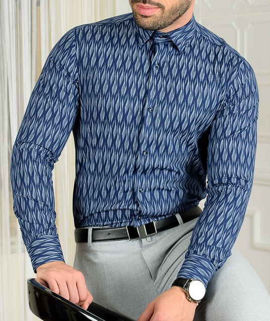 Ανδρικό πουκάμισο σκούρο μπλε χρώμα με σπειροειδή στοιχεία