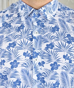 Λευκό ανδρικό κρεπ πουκάμισο με μπλε λουλούδια