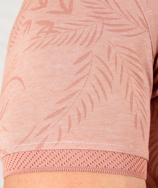 Ανδρικό μπλουζάκι σε χρώμα πουδρα με γιακά σε τροπικά φύλλα