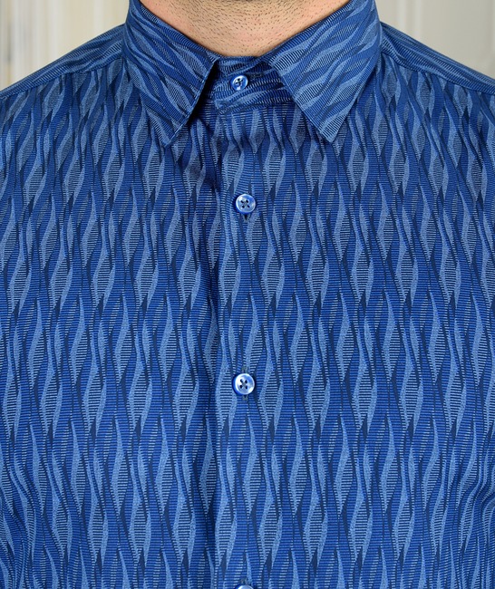 Ανδρικό μπλε πουκάμισο με σπειροειδή στοιχεία