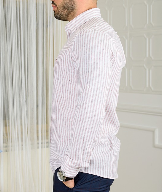 Ανδρικό λευκό λινό πουκάμισο με κάθετες ρίγες  μπορντό χρώμα