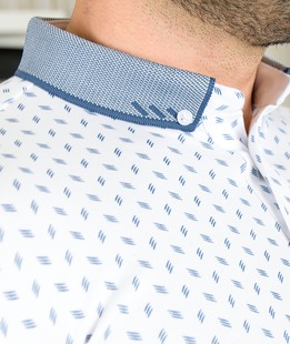 Ανδρικό λευκό μπλουζάκι με γιακά ριγέ 