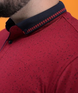Ανδρικό μπλουζάκι κόκκινο με γιακά Splatter Plus Size