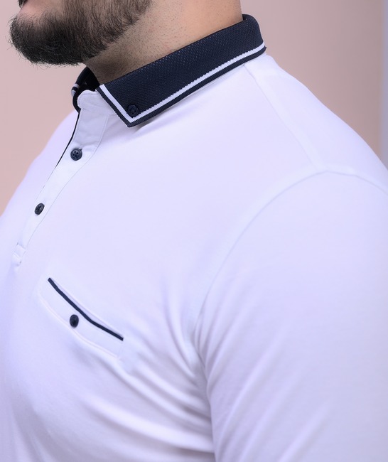  Λευκό ανδρικό μπλουζάκι big size με διακοσμητική τσέπη