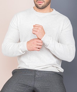  Μονόχρωμο λευκό ανδρικό πουλόβερ τύπου μελανζέ 