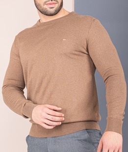 Μονόχρωμο καφέ ανδρικό πουλόβερ 