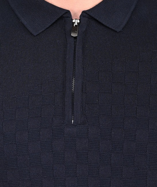 	Ανδρικό πλεκτό πουλόβερ σκούρο μπλε με τετράγωνα και φερμουάρ