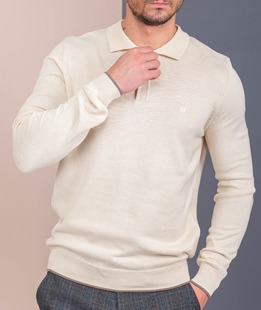 Ανδρικό λευκό πουλόβερ με υφασμάτινο κάλυμμα πάνω από τα κουμπιά	