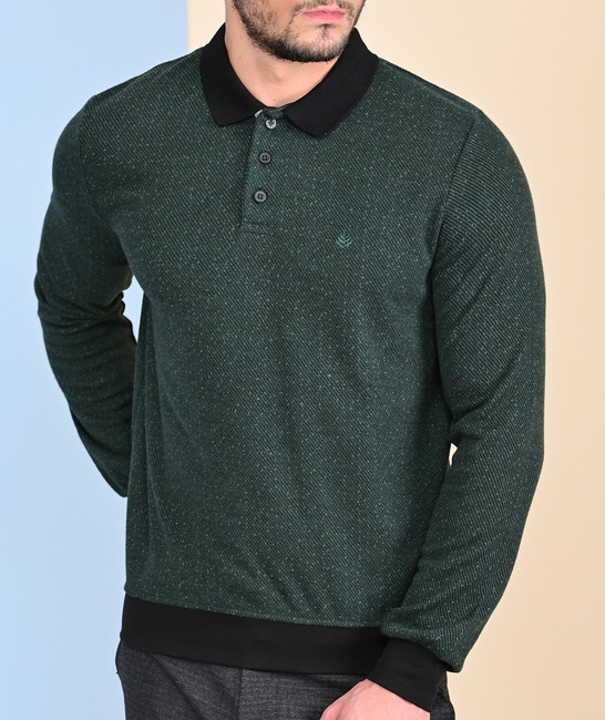 Ανδρική μπλούζα με πράσινο γιακά