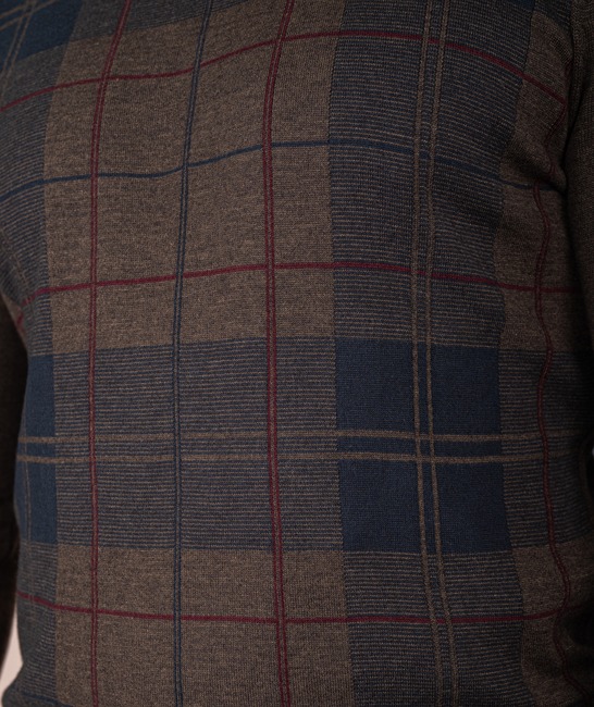 Ανδρικό καφέ πουλόβερ με τετράγωνα περιγράμματα
