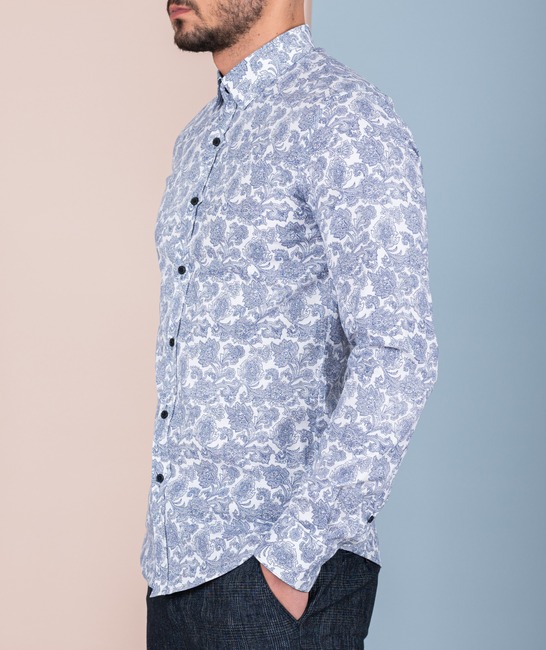 Λευκό ανδρικό πουκάμισο με μπλε φλοράλ στοιχεία