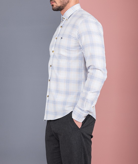 Κομψό ανδρικό λευκό πουκάμισο με μπλε και καφέ καρό