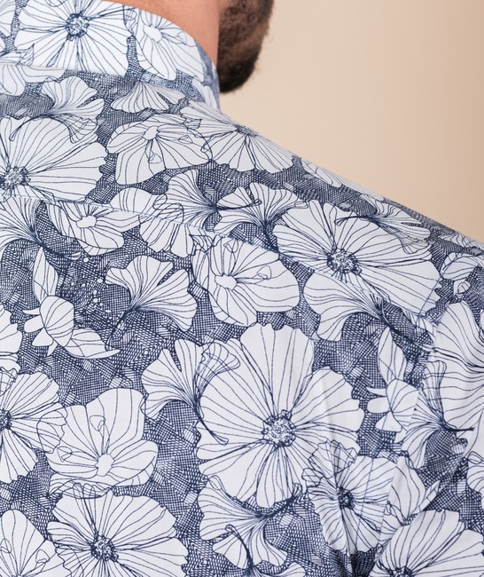 Άσπρο ανδρικό πουκάμισο με περίγραμμα λουλούδια