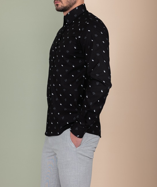 Μαύρο ανδρικό πουκάμισο με μοτίβα γκρι κλαδάκια και μικρα φυλλα