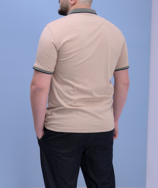 Μονόχρωμη μπεζ μπλούζα με γιακά μεγάλο μέγεθος 
