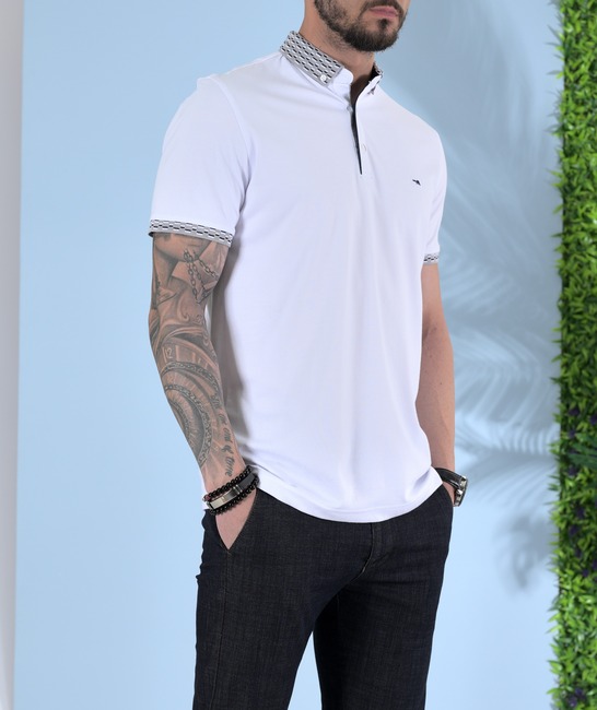 Ανδρικό μονόχρωμο λευκό μπλουζάκι πόλο με λογότυπο