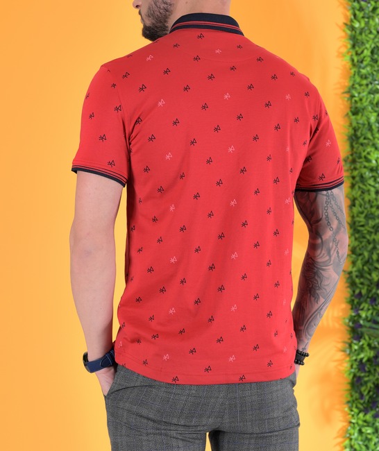Ανδρικό κόκκινο μπλουζάκι με γιακά και φιγούρες