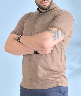 Πόλο μπλουζάκι με αφηρημένα στοιχεία χρώμα καφέ 