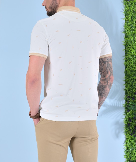 Аνδρικό λευκό μπλουζάκι  με γιακά και μπεζ τρίγωνα