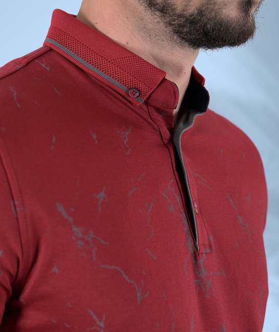 Ανδρικό μπλουζάκι με γιακά χρώμα μπορντό με σχέδιό 