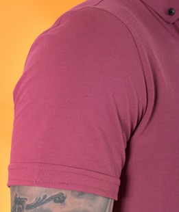 Ανδρικό μπλουζάκι με γιακά σε χρώμα κερασί με λογότυπο