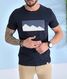 Ανδρικό σκύρο μπλε μπλουζάκι με τρισδιάστατο βουνό σε  γραμμές