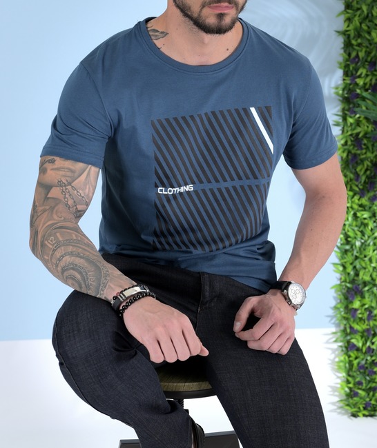 Σκούρο μπλε ανδρικό μπλουζάκι με γραμμές Clothing