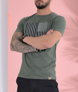 Πράσινο ανδρικό μπλουζάκι με μαύρες και γκρι γραμμές