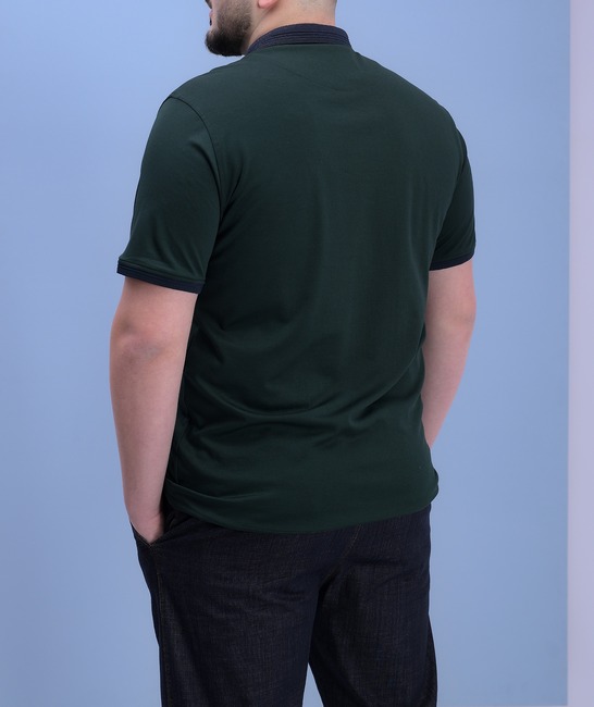 Μπλούζα μεγάλου μεγέθους σε σκούρο πράσινο χρώμα με μικρό λογότυπο