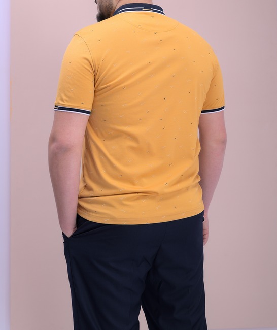 Πόλο μπλούζα με σχέδιο πουλιών, μεγάλου μεγέθους χρώματος μουσταρδί