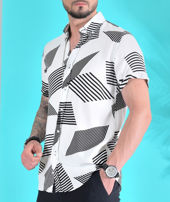 Λευκό ανδρικό πουκάμισο με μαύρα τετράγωνα