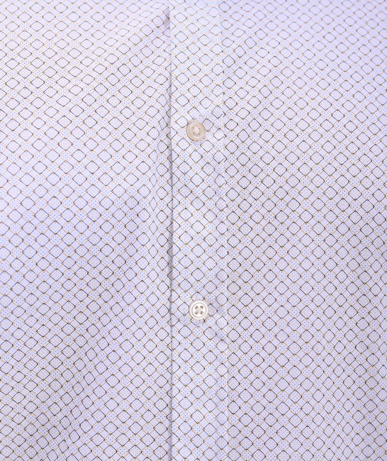 Ανδρικό πουκάμισο σε μεγάλο μέγεθος με μικρά γεωμετρικά σχέδια σε χρώμα μπεζ