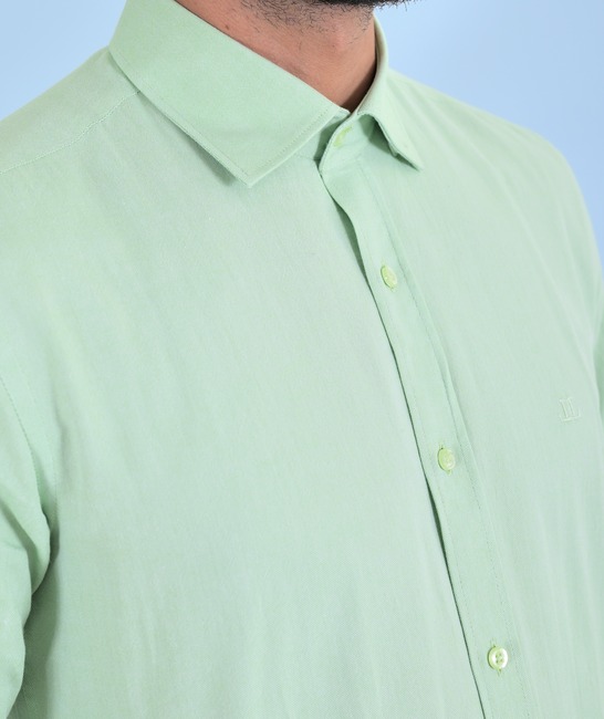 Ανοιχτό πράσινο ανδρικό πουκάμισο με λογότυπο