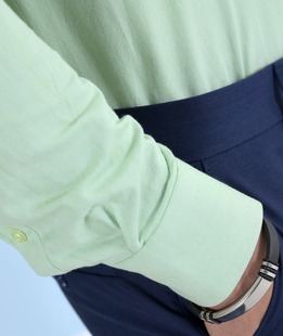 Ανοιχτό πράσινο ανδρικό πουκάμισο με λογότυπο