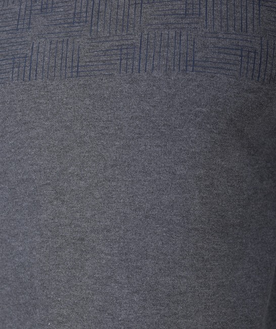 Κομψή ανδρική γκρι μπλούζα με γραμμές 