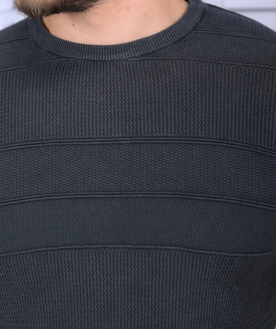 Μαύρο βαμβακερό πουλόβερ