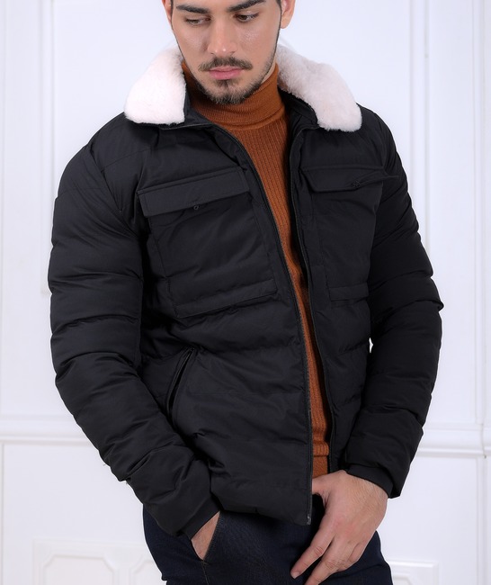 Ανδρικό μαύρο χειμερινό μπουφάν στυλάτο με γούνα στο γιακά